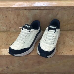 SKETCHERS COZY FIT SLIP ON SNEAKERS SIZE 7.5